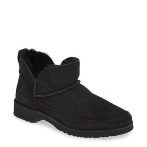 UGG Melrose Shearling Black Ankle Boot